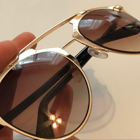 Gold crossbar sunglasses - Picture 2 of 3